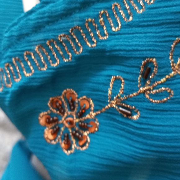 Ninety Size Med 2 piece Tunic/ Cami ,Emblishments ,Sequins & Beading - Picture 7 of 8
